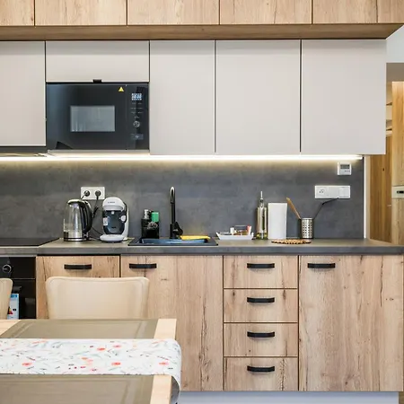 Perla Hradce * Hradec Králové