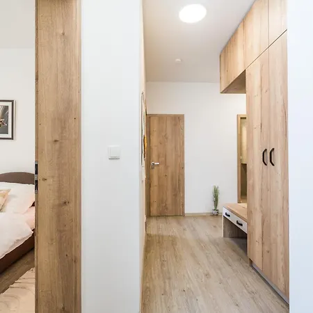 Perla Hradce Lejlighed *