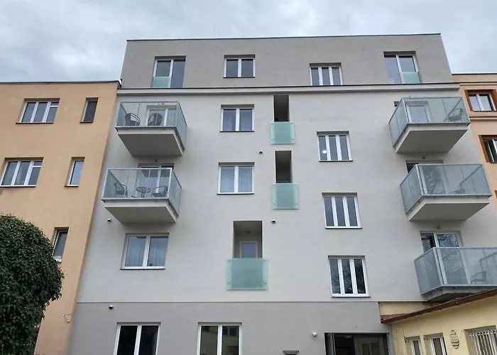 Perla Hradce * Hradec Králové